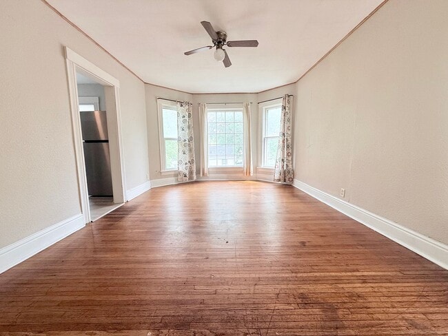 Building Photo - 900 W Parker St Unit B