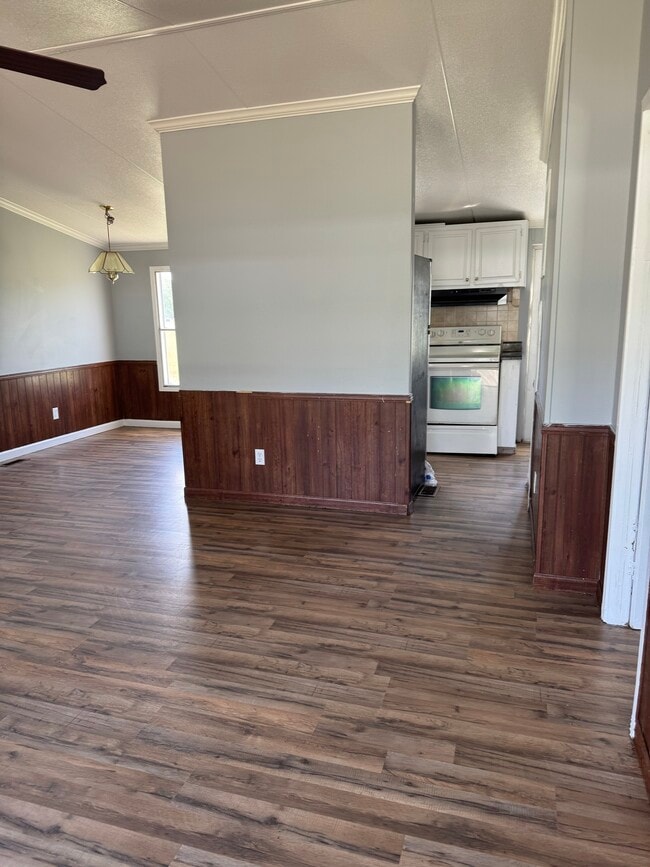 Photo - 712 House St