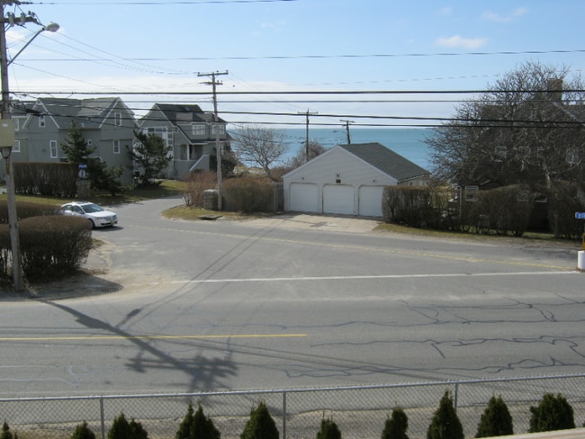Building Photo - 130 Purgatory Rd Rental