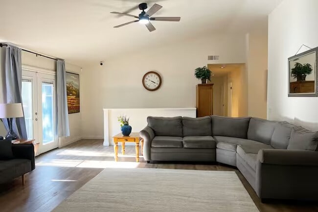 Photo - 2411 Glacier Dr