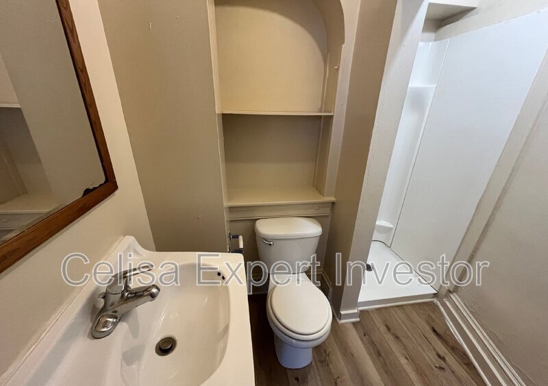 Photo - 2130 Broadway Unit 1