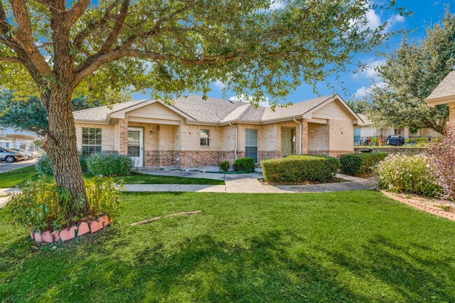Photo - Oak Timbers White Settlement