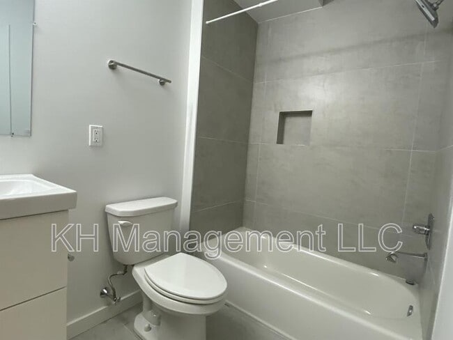 Photo - 2020 N 22nd St