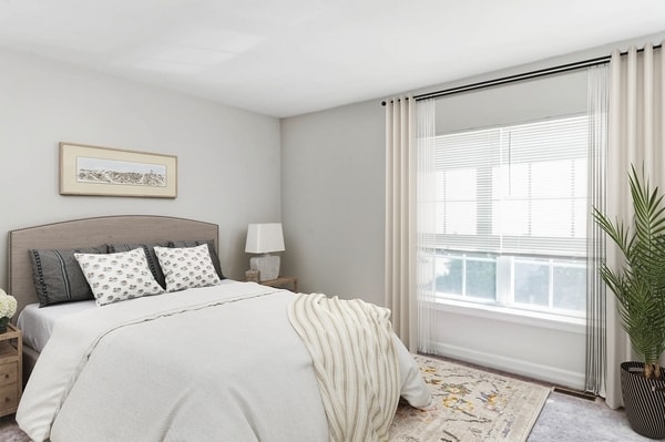 Photo - Eagle Rock Apartments & Townhomes at Renss...