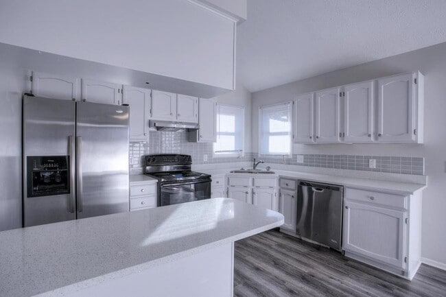 Photo - 3403 Henery Rd