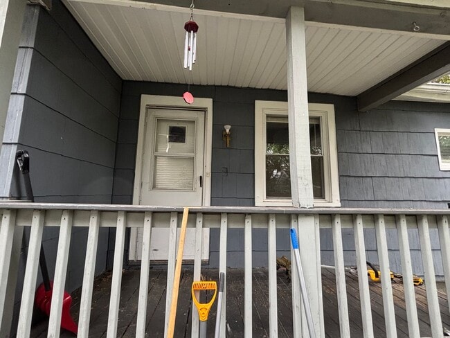 Photo - 521 Caroline St