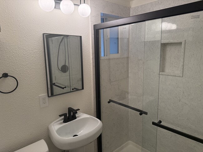 Photo - 731 Valota Rd