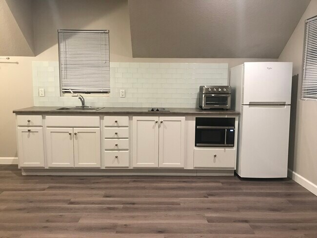 Photo - 201 5th Ave Unit 3