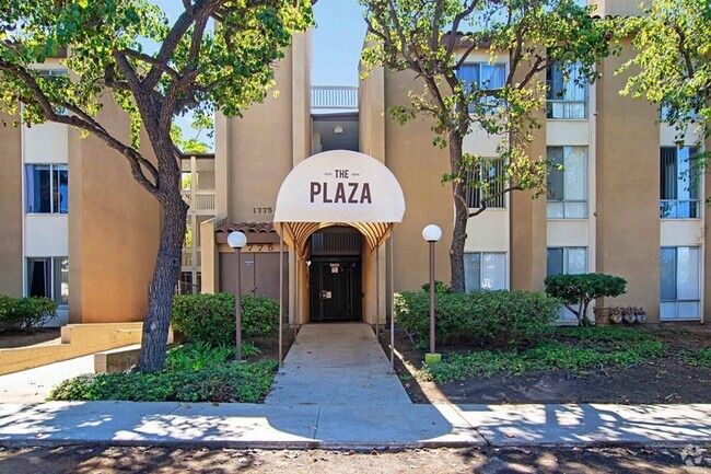 Building Photo - Beautiful North Pacific Beach 2BD/2BA cond... Rental