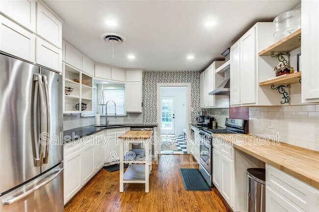 Photo - 3812 Birchman Ave