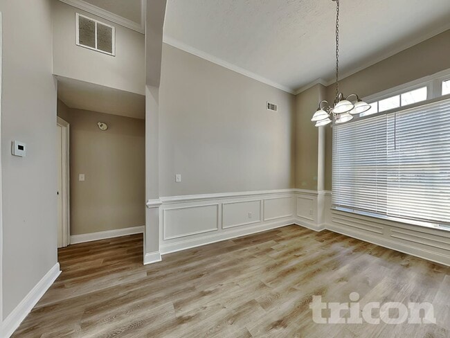 Photo - 160 Wisteria Way