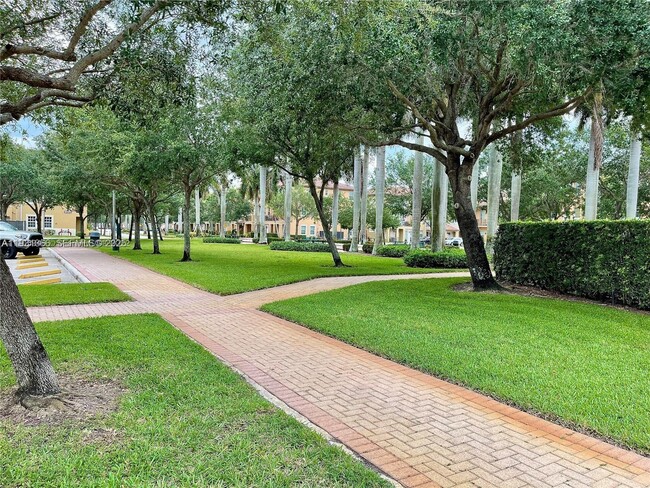 Photo - 14615 SW 14th St