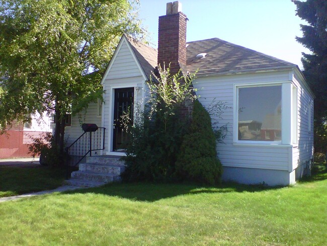 Wonderful Northside 2 Bedroom Home - Wonderful Northside 2 Bedroom Home