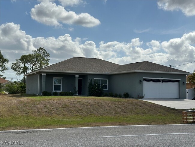Photo - 3421 W Gator Cir House