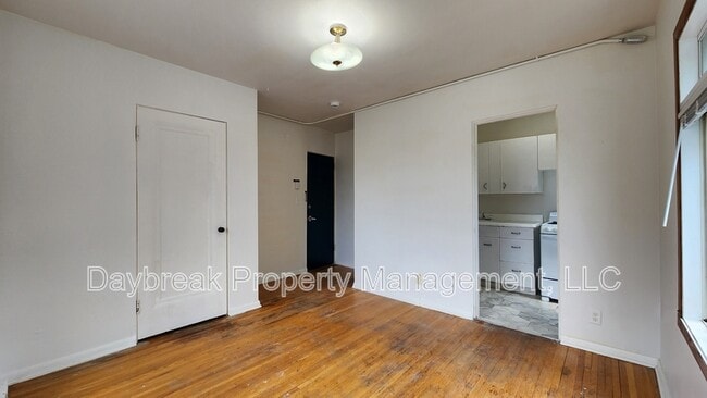 Photo - 1258 10th St N