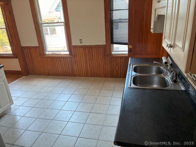 Photo - 88 Thompson St