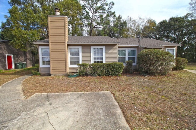 Photo - Updated Duplex with Patio & Fireplace – $2... Unit A