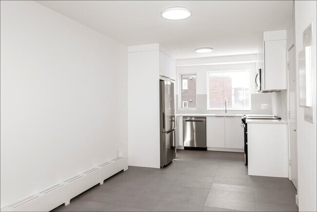 Photo - 3300 rue de la Monnerie Unit 4