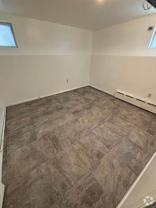 Building Photo - 624 E 26th St Unit Bsmt 2 Rental