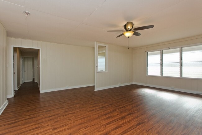 Photo - 4 BD 2 BA w/ Large Driveway & Yard