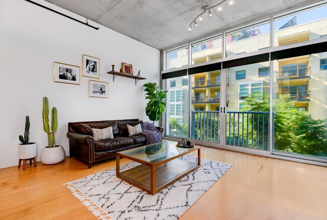 Photo - 1025 Island Ave Unidad 310