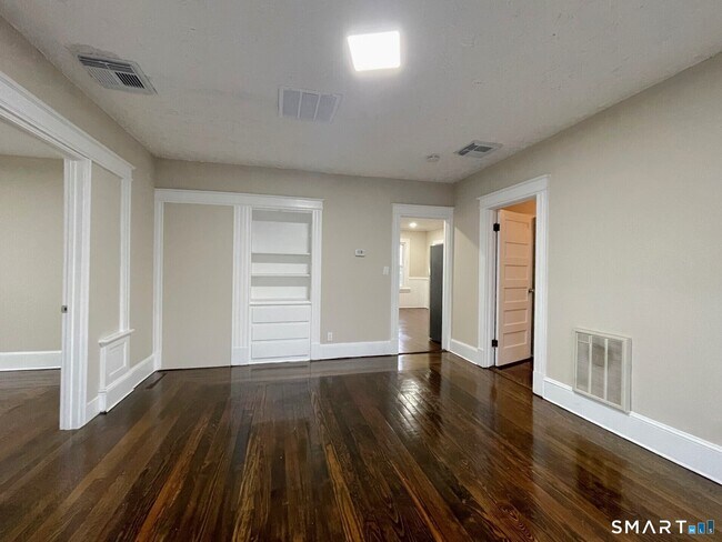 541 Church St Unit 3