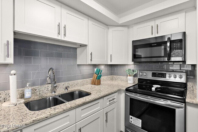 Photo - 3047 S Atlantic Ave Unit B020