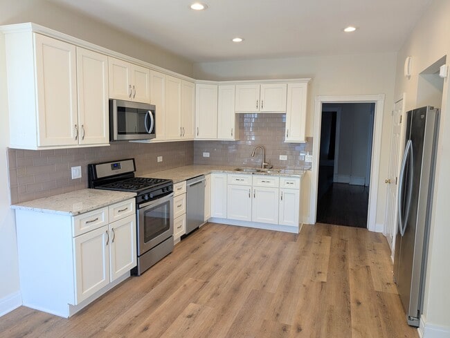 Building Photo - 1021 Sherman Ave Unit SFH