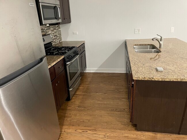 Photo - 3128 W Walton St Unit 1