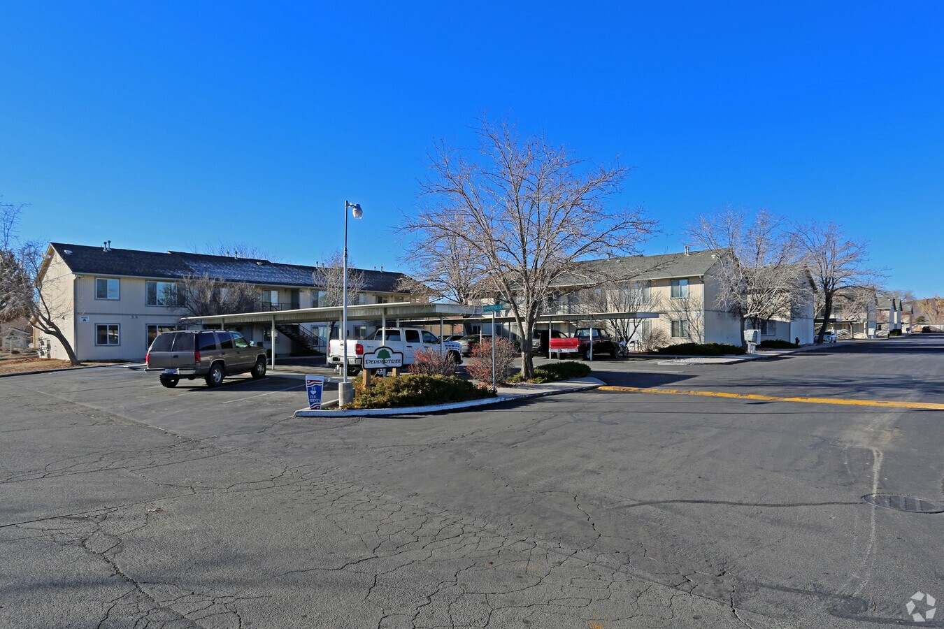 Peppertree Apartments - Peppertree Apartments