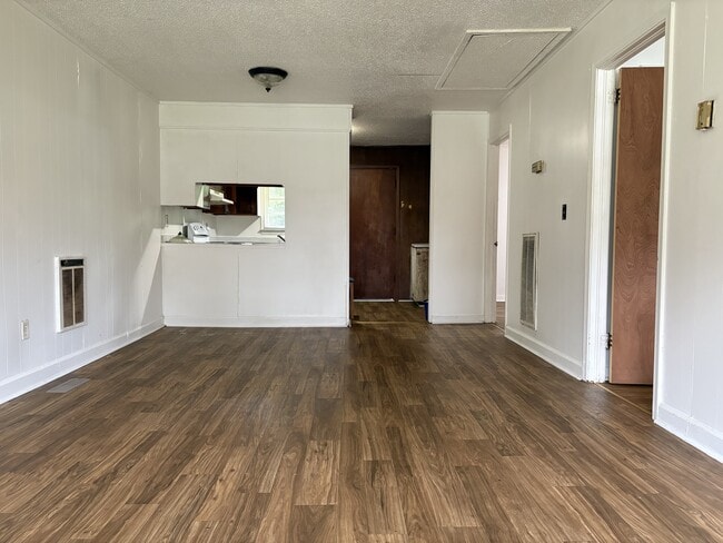 Photo - 429 Lyerly St