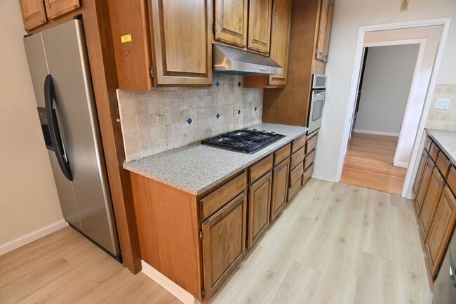 Photo - 1336 Buchanan Dr