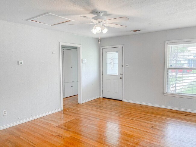 Photo - 3418 26th St