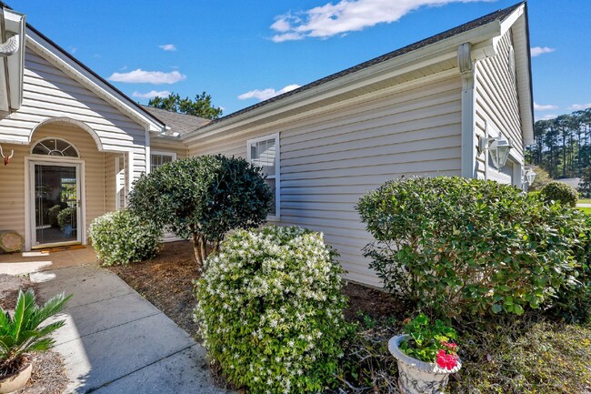 Photo - Charming 2 Bed, 2 Bath Rental with Lagoon ...