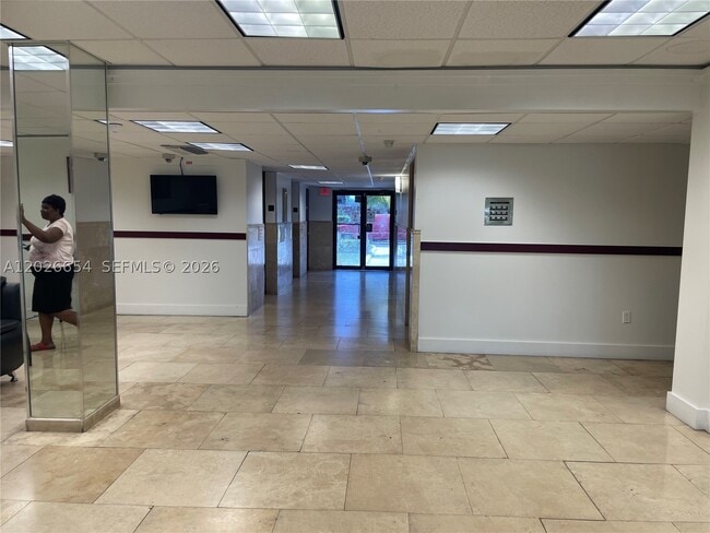 Photo - 4174 Inverrary Dr Unit 903
