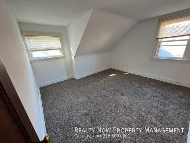 Photo - 1643 Hillcrest Rd Unit 3