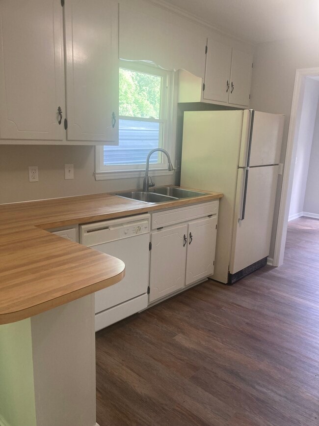 Photo - 6717 Monnett Rd