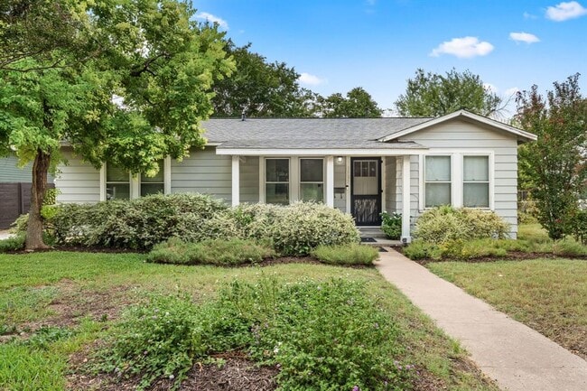 Photo - 1303 Alegria Rd