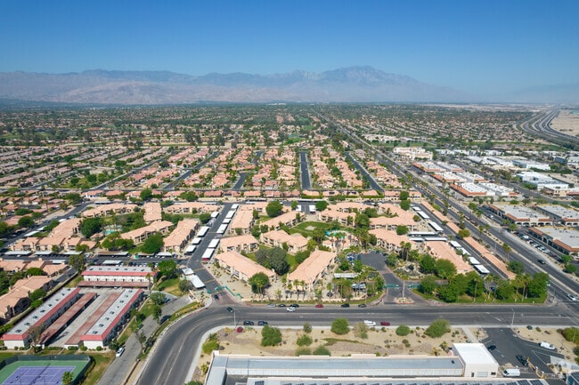 Photo - Desert Oasis Apartments