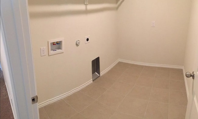 Photo - 1512 Chama Dr