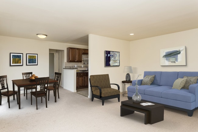 Bennington Station - Bennington Station Apartments