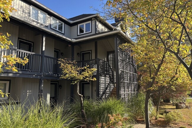 Photo - 826 Suncrest Cir