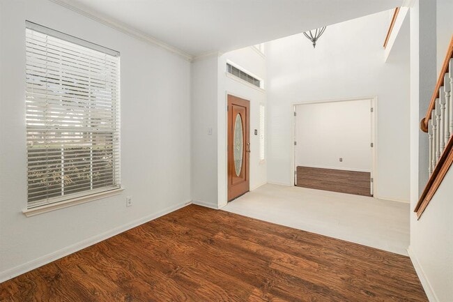 Photo - 2023 Wood Glen Dr