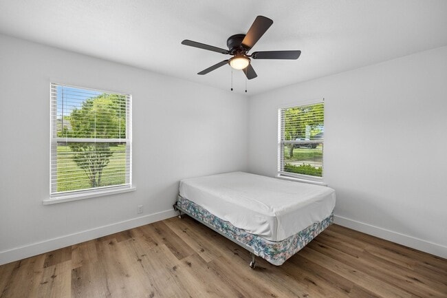 Photo - 431 Court Of Pompei