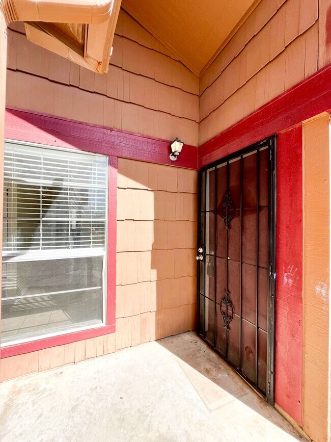 Photo - Available NOW!!!! This charming 1 story, 3 bedroom, 2 bath house could be your next home! Beautif...