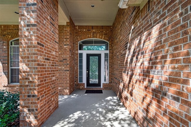 1003 Alp Springs Ln