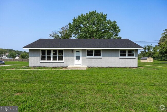 Building Photo - 100 N Burlington Rd Rental