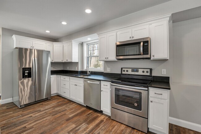 259 Stage Rd Unit 2