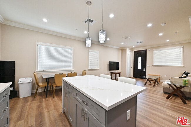 Photo - 2030 S Chapel Ave