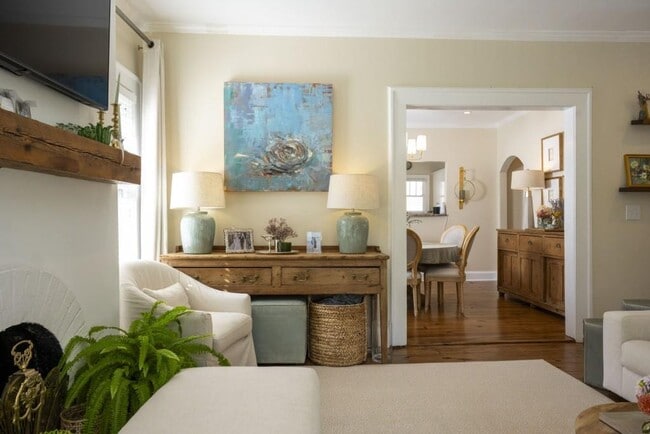 Photo - 801 Durant Pl NE